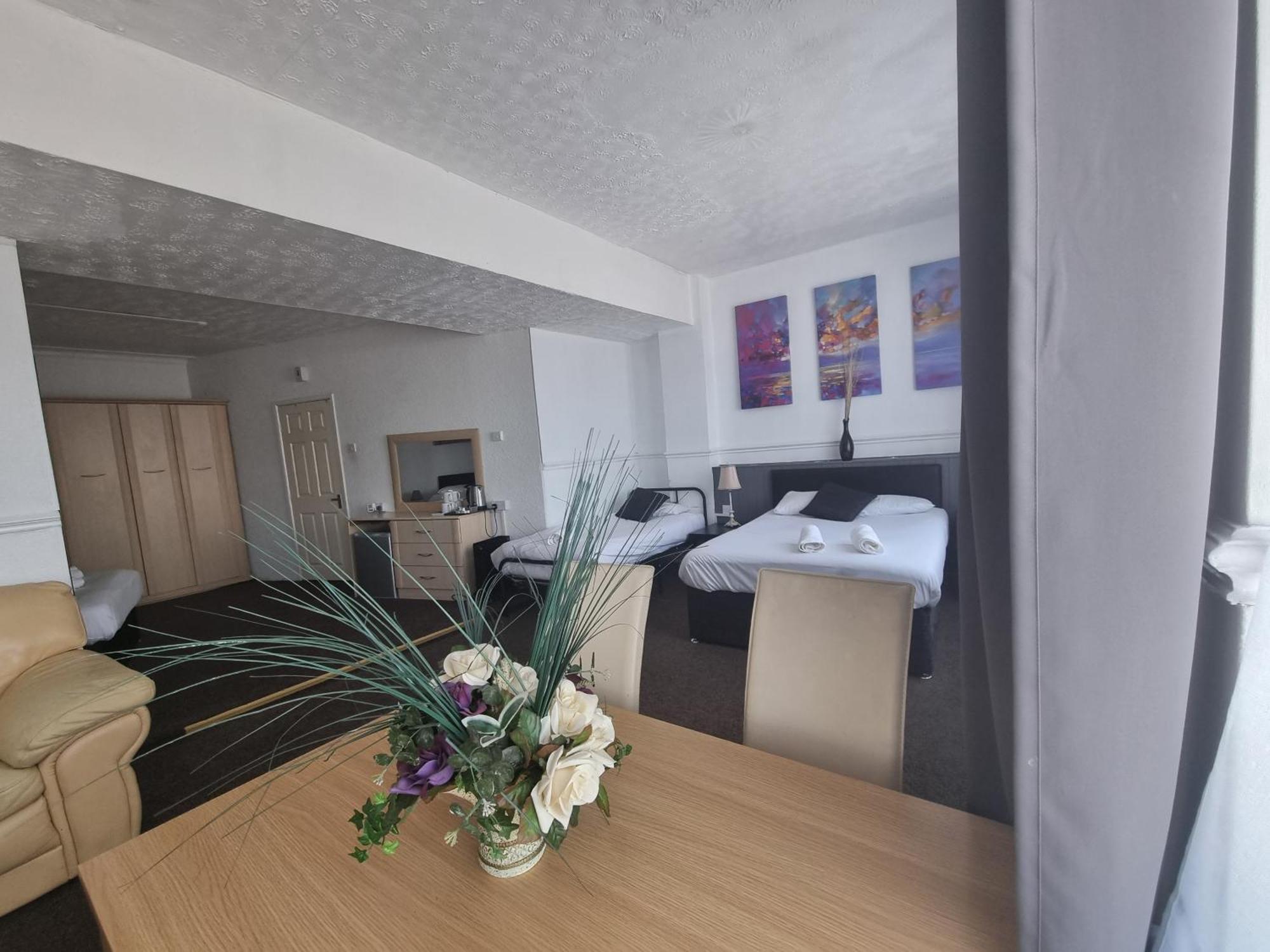 Henson Hotel Pleasure Beach ブラックプール 部屋 写真